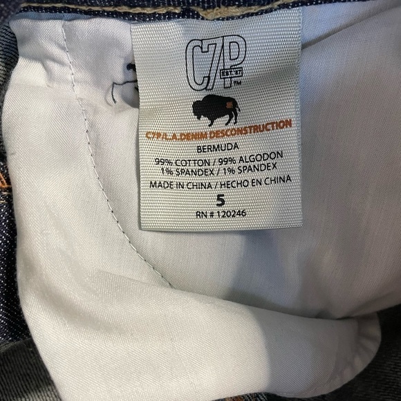 C7P size 5 mid rise knee high dark wash jean shorts - Picture 6 of 6